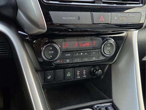 Used 2024 Mitsubishi Eclipse Cross SEL AWD/4WD image 17