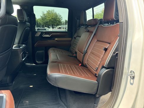Used 2024 GMC Sierra 2500 Denali Ultimate AWD/4WD image 23