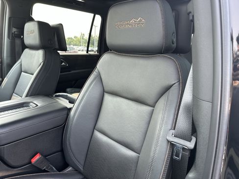 Certified 2024 Chevrolet Suburban High Country w/ Premium Package image 11