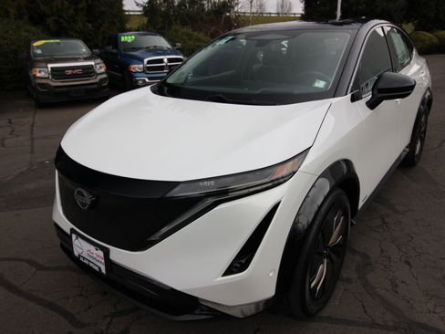 Used 2023 Nissan Ariya FWD image 7