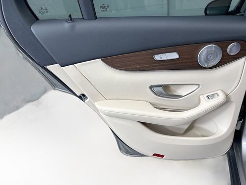 Certified 2021 Mercedes-Benz GLC 300 4MATIC image 25