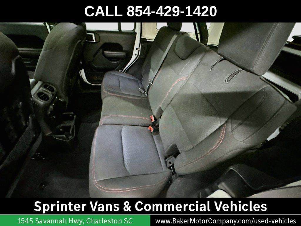 Used 2021 Jeep Wrangler Unlimited Rubicon AWD/4WD image 24