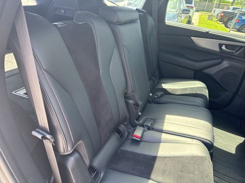 Used 2023 Acura MDX A-Spec image 9