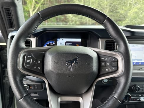 Used 2022 Ford Bronco Outer Banks AWD/4WD image 25