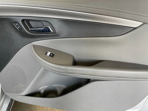 Used 2017 Chevrolet Impala LS FWD image 22