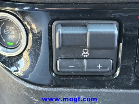 Used 2023 Chevrolet Silverado 1500 ZR2 w/ ZR2 Bison Edition image 9