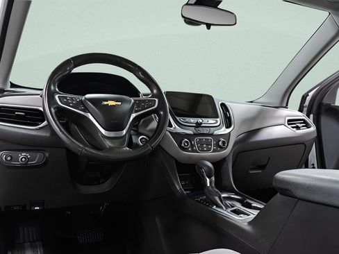 Used 2022 Chevrolet Equinox LT w/ LT True North Edition image 30