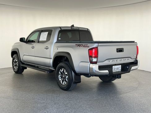 Used 2019 Toyota Tacoma TRD Off-Road RWD image 6