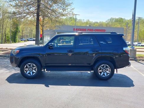 Certified 2024 Toyota 4Runner TRD Off-Road Premium AWD/4WD image 18
