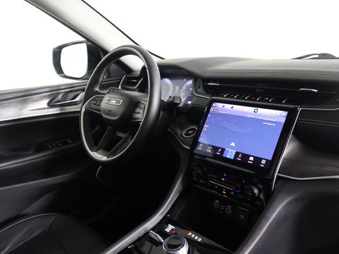 Used 2022 Jeep Grand Cherokee L Limited AWD/4WD image 29
