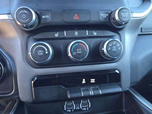 Used 2023 RAM 1500 Big Horn AWD/4WD image 33