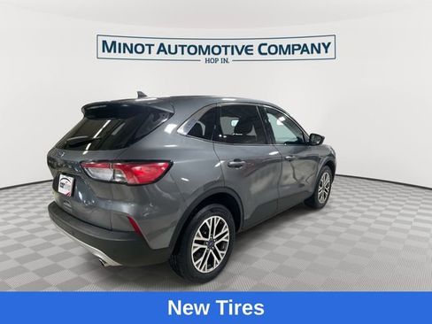 Used 2022 Ford Escape SEL image 8