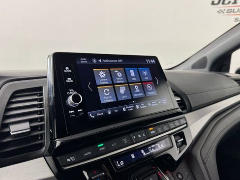 Used 2025 Honda Odyssey Sport-L image 17