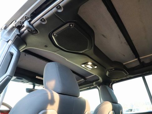 Used 2020 Jeep Wrangler Unlimited Rubicon image 20