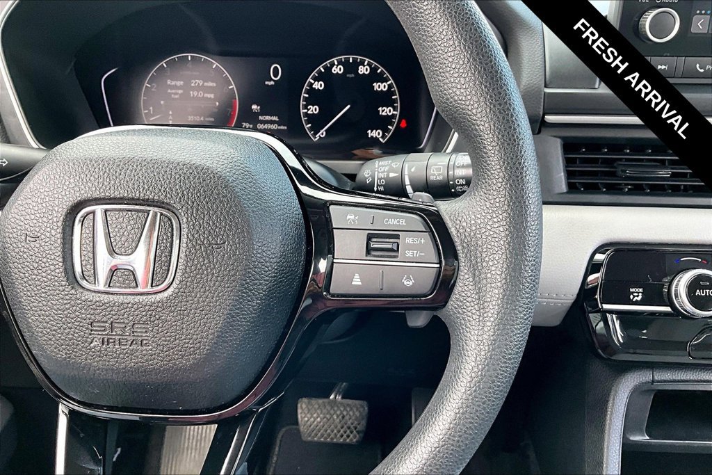 Used 2023 Honda Pilot LX image 17