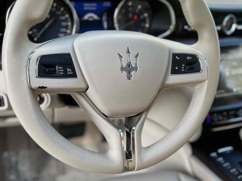 Used 2018 Maserati Quattroporte S RWD image 19