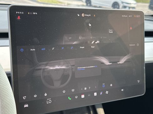 Used 2022 Tesla Model Y Performance AWD/4WD image 16