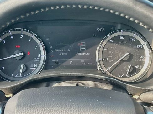 Used 2020 Toyota Highlander Limited FWD image 12