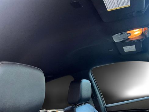 Used 2024 Chevrolet Colorado Trail Boss w/ Safety Package image 19