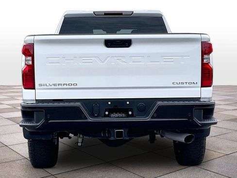 Used 2025 Chevrolet Silverado 2500 Custom w/ Custom Value Package AWD/4WD image 4