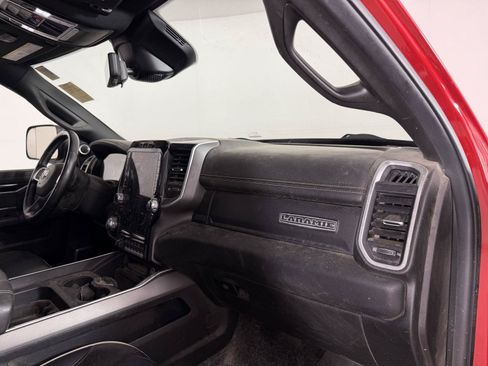 Used 2022 RAM 2500 Laramie AWD/4WD image 18