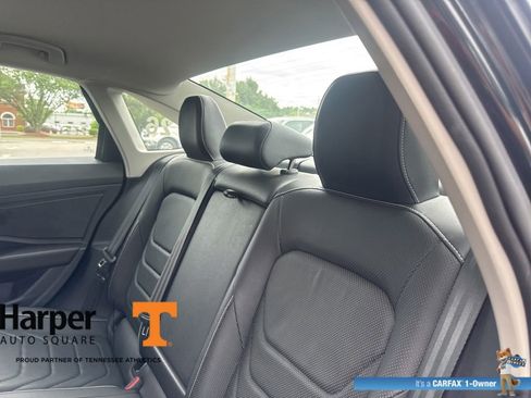 Used 2024 Volkswagen Jetta SEL FWD image 9