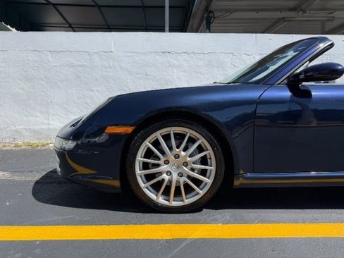 Used 2005 Porsche 911 Carrera RWD image 17