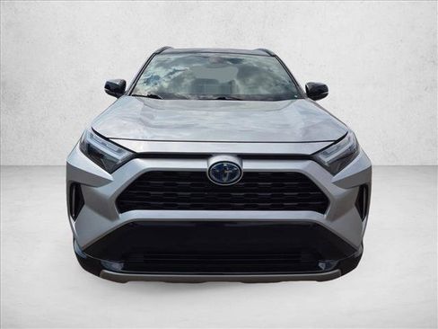 Used 2024 Toyota RAV4 XSE AWD/4WD image 2