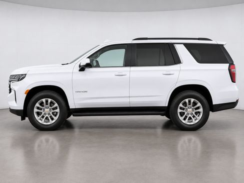Used 2024 Chevrolet Tahoe LT RWD image 2