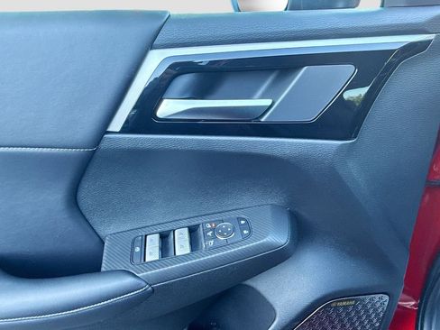 New 2026 Mitsubishi Outlander SE FWD image 18