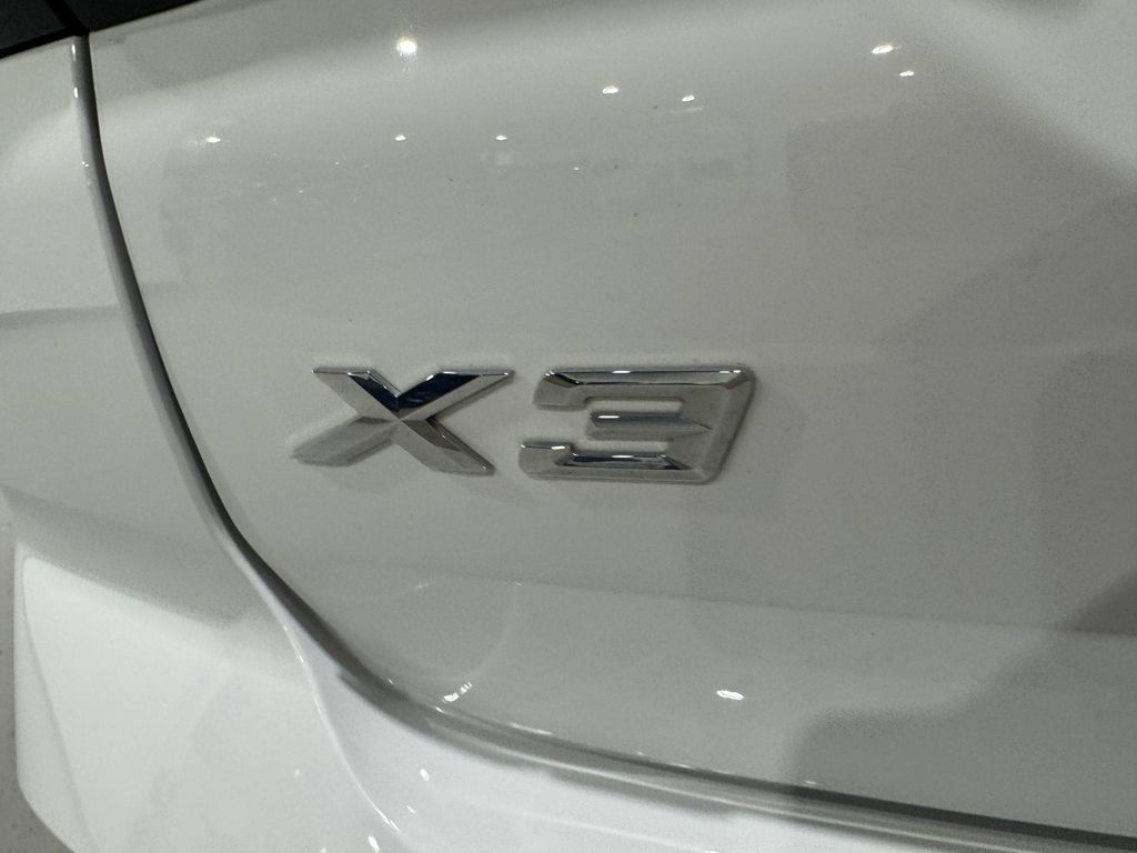 Used 2022 BMW X3 xDrive30i AWD/4WD image 29
