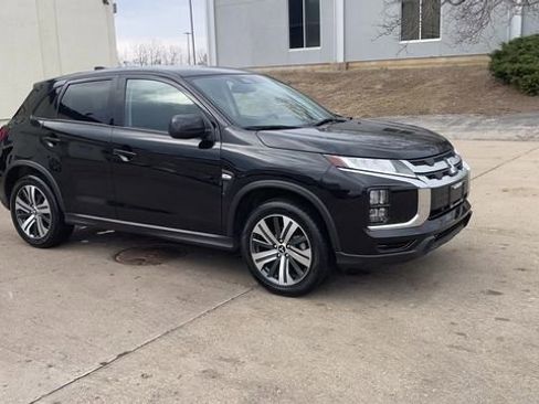 Used 2024 Mitsubishi Outlander Sport ES image 2