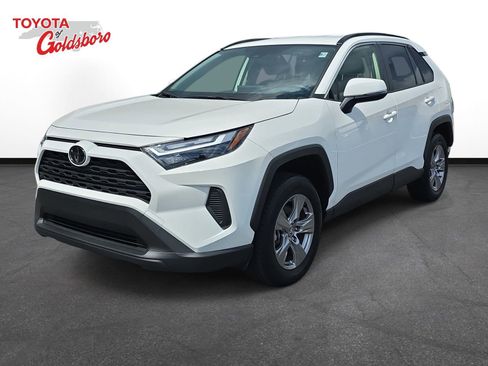Used 2025 Toyota RAV4 LE AWD/4WD image 1