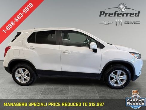 Used 2020 Chevrolet Trax LS w/ Tint and Cruise Package AWD/4WD image 10