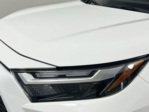 Used 2024 Toyota RAV4 XLE w/ Convenience Package FWD image 11