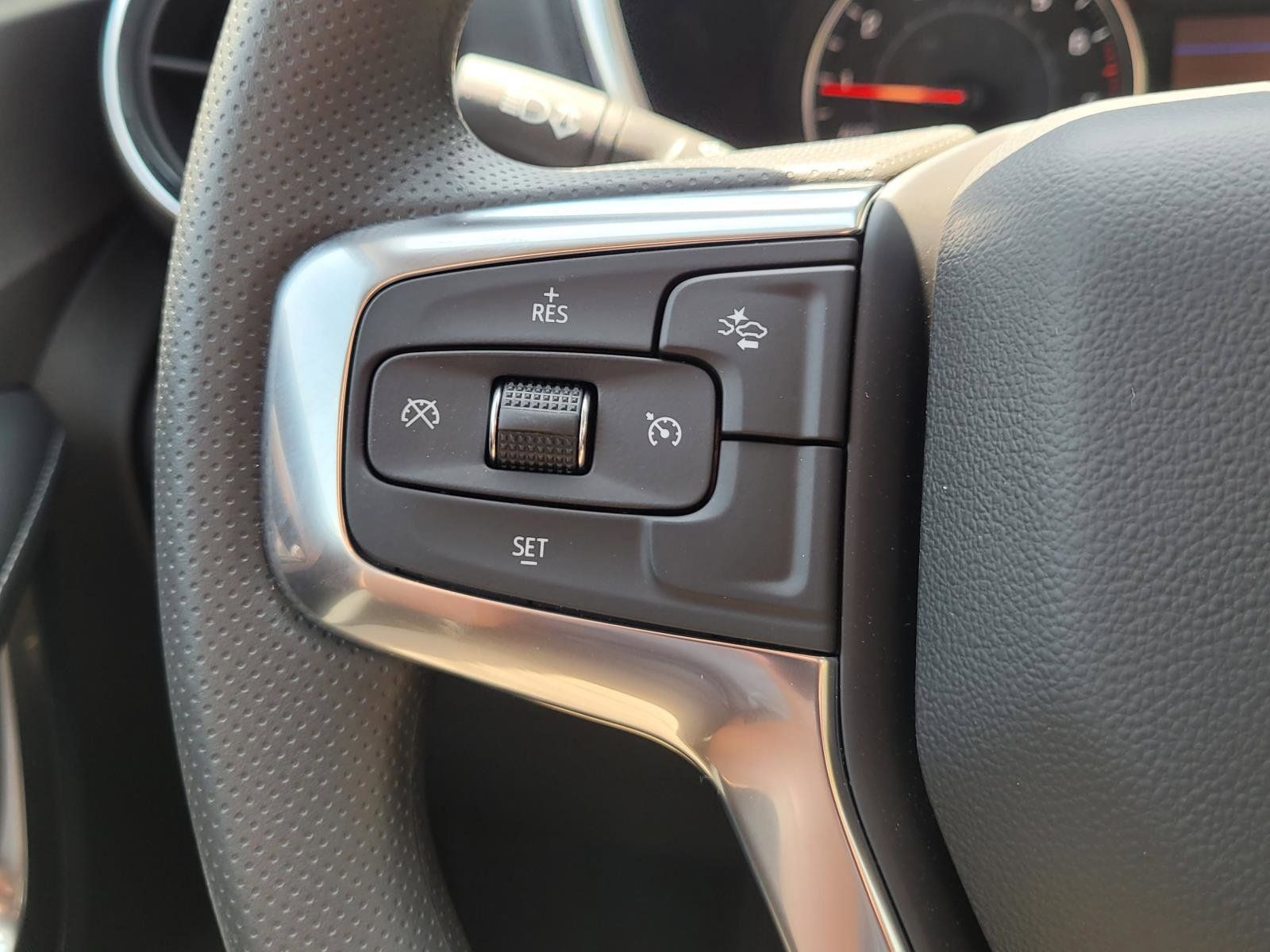 New 2026 Chevrolet Blazer LT w/ Convenience Package FWD image 23