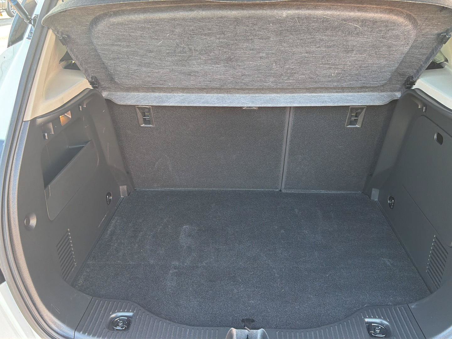 Used 2022 Buick Encore Preferred w/ Safety Package FWD image 22