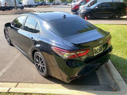 Used 2024 Toyota Camry SE FWD image 29