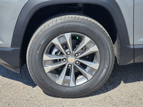 New 2026 Chevrolet Equinox LT image 8