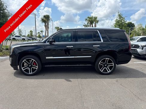 Used 2019 Cadillac Escalade Platinum AWD/4WD image 2