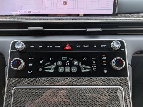 New 2026 Genesis GV80 3.5T e-SC image 24