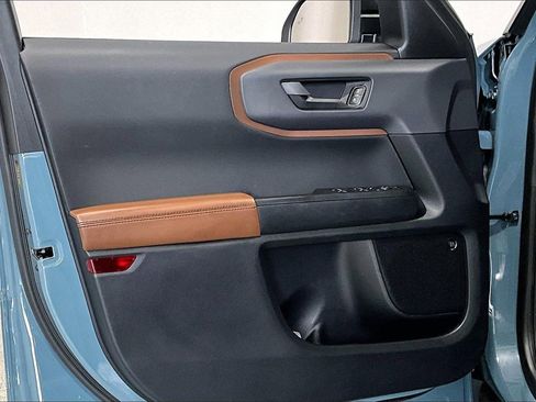 Used 2022 Ford Bronco Sport Outer Banks w/ Tech Package image 25