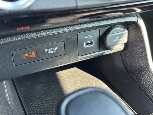 Used 2024 Honda Civic Sport image 17