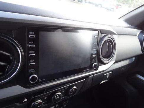 Used 2023 Toyota Tacoma TRD Sport AWD/4WD image 16