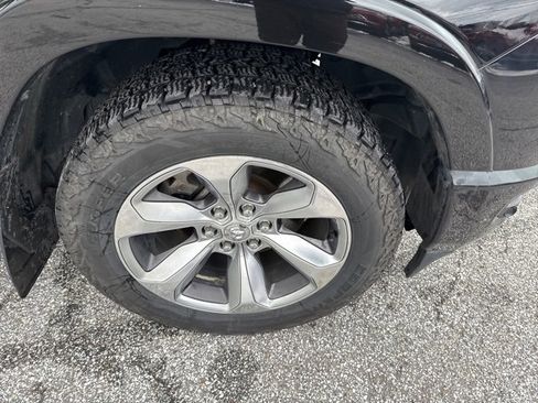 Used 2021 RAM 1500 Limited image 12