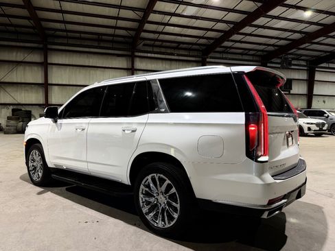 Used 2022 Cadillac Escalade Luxury AWD/4WD image 7