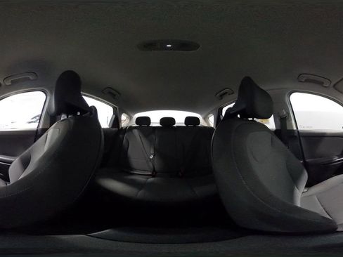 Used 2025 Kia K4 LXS image 42