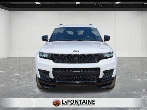 Certified 2024 Jeep Grand Cherokee L Laredo image 8