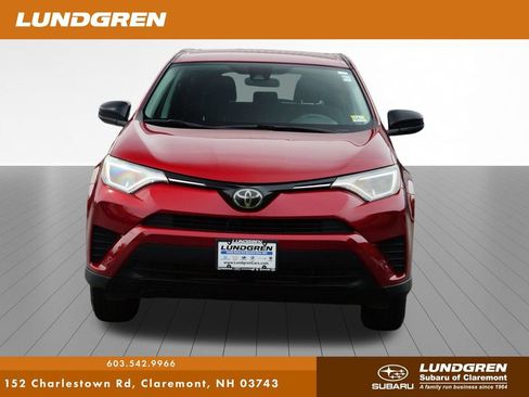 Used 2018 Toyota RAV4 LE w/ All Weather Liner Package AWD/4WD image 33
