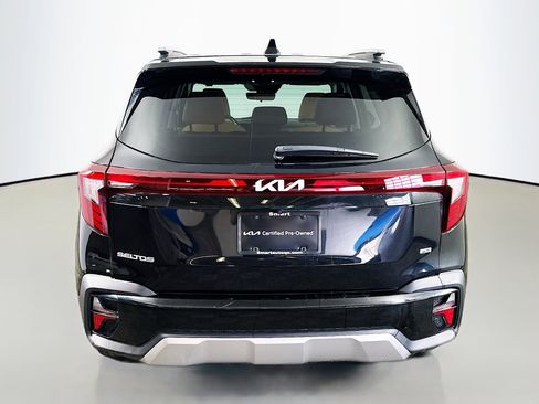 Used 2024 Kia Seltos EX image 6